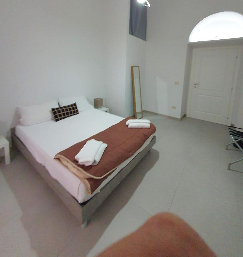 Appartamento City Center Naples Luaran gambar
