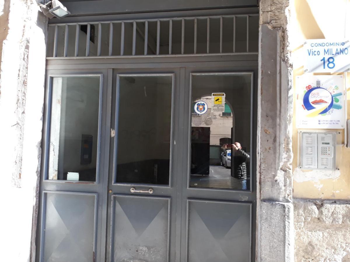 Appartamento City Center Naples Luaran gambar