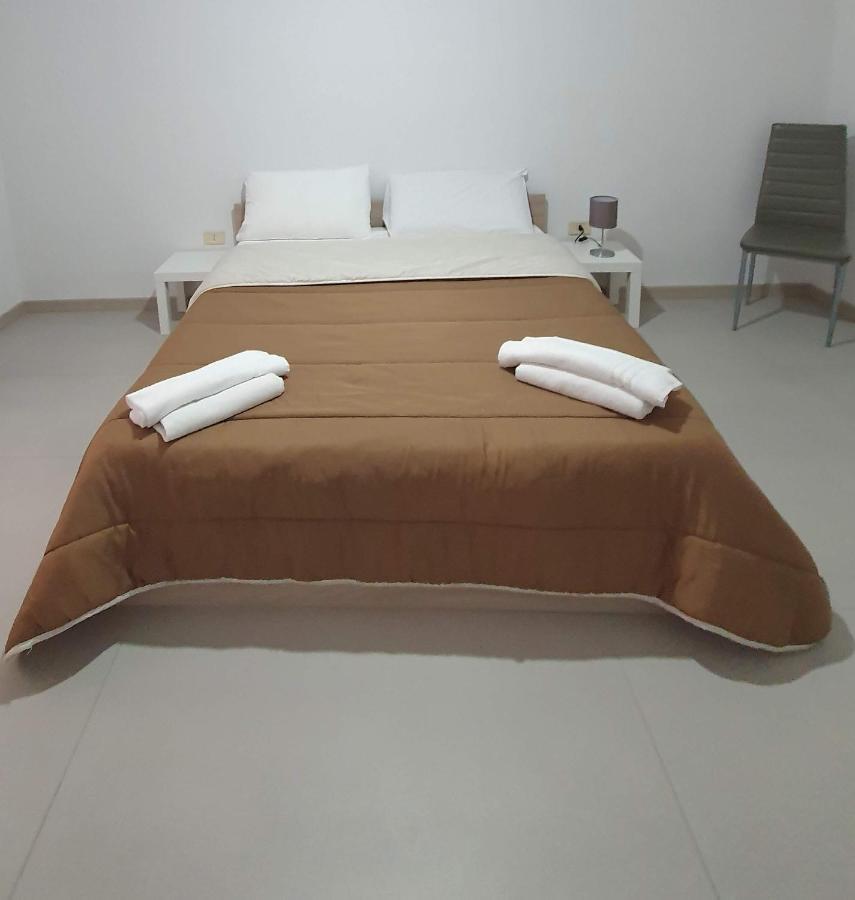 Appartamento City Center Naples Luaran gambar