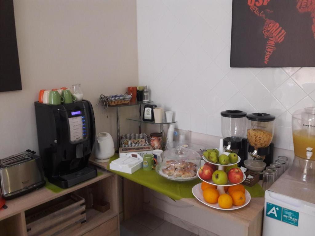 Appartamento City Center Naples Luaran gambar