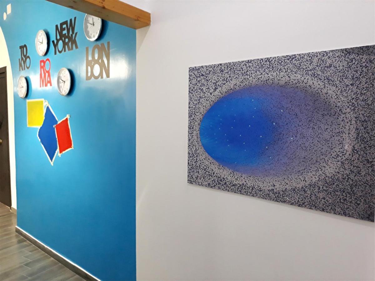 Appartamento City Center Naples Luaran gambar