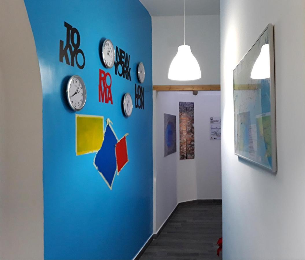 Appartamento City Center Naples Luaran gambar